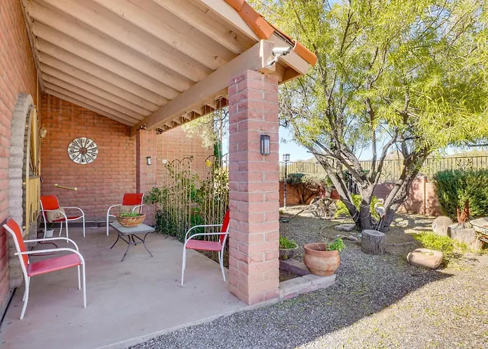 Pet-friendly Retreat W/ Kitt Peak Views!